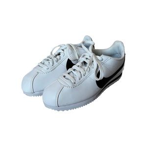 Nike Women's Vintage Sneakers